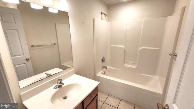210 W HIGH ST, Felton, DE 19943