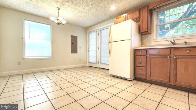 210 W HIGH ST, Felton, DE 19943