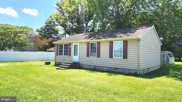 210 W HIGH ST, Felton, DE 19943