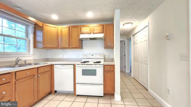 210 W HIGH ST, Felton, DE 19943