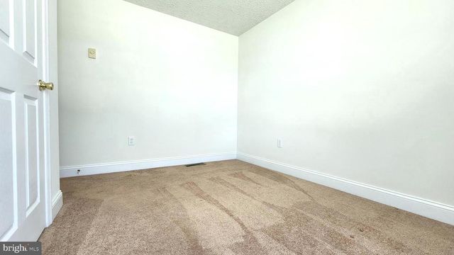 210 W HIGH ST, Felton, DE 19943