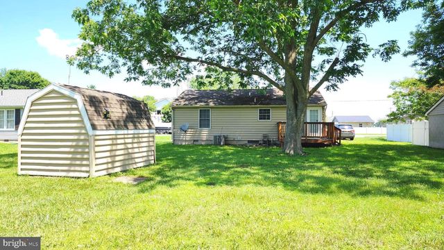 210 W HIGH ST, Felton, DE 19943