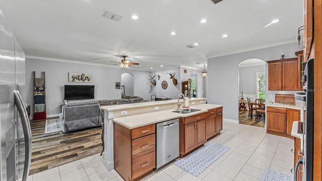8044 LAKE HATCHINEHA ROAD, Haines City, FL 33844