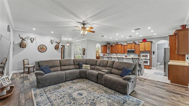 8044 LAKE HATCHINEHA ROAD, Haines City, FL 33844