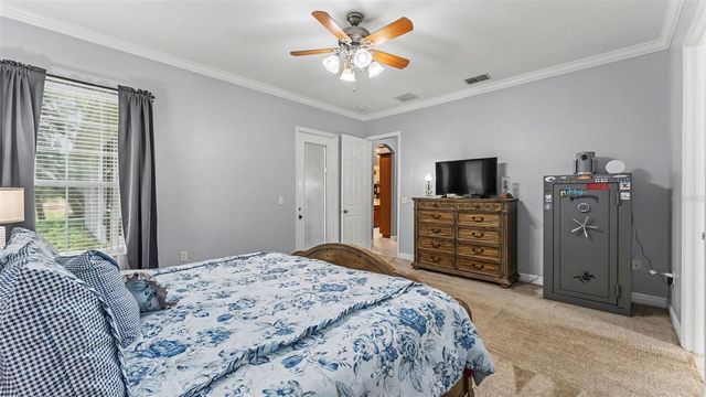 8044 LAKE HATCHINEHA ROAD, Haines City, FL 33844