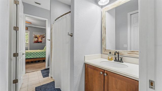 8044 LAKE HATCHINEHA ROAD, Haines City, FL 33844