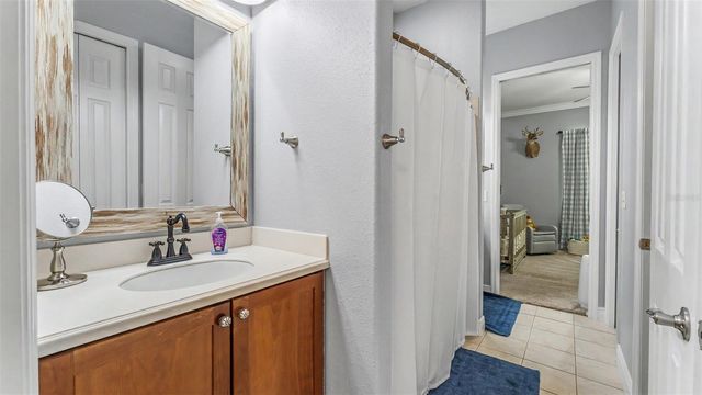 8044 LAKE HATCHINEHA ROAD, Haines City, FL 33844