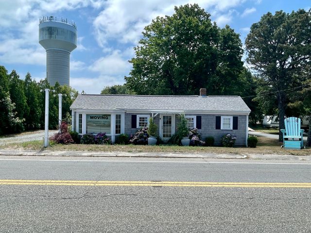 855 Main Street, West Dennis, MA 02670