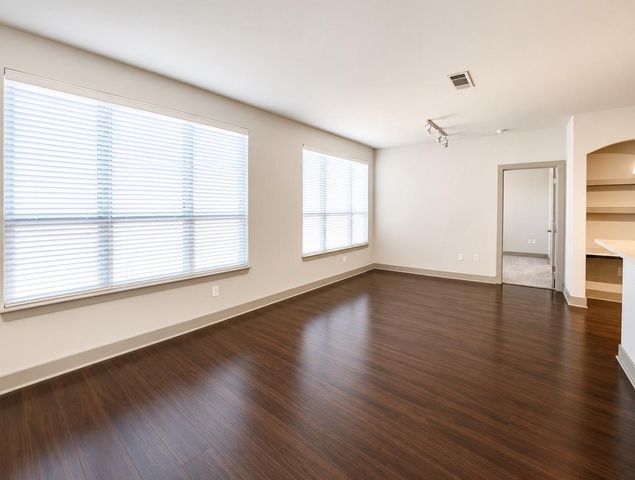 1340 W Gray Street 448, Houston, TX 77019