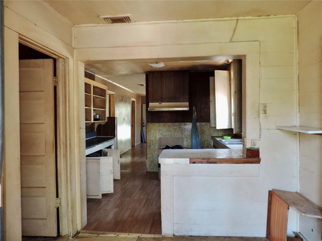 127 S Fenner Avenue, Cleveland, TX 77327