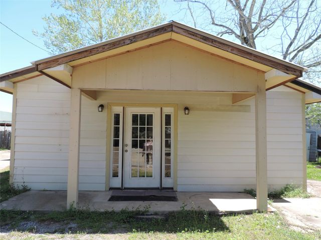 127 S Fenner Avenue, Cleveland, TX 77327