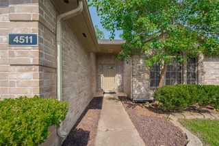 4511 Hunter Green Court, Fresno, TX 77545