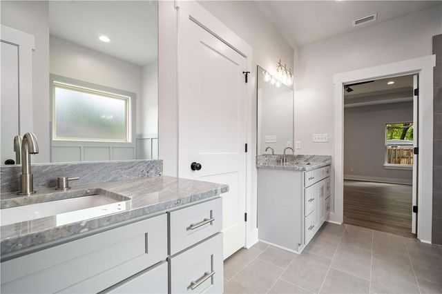 7051 Country Oaks Drive N, Irvington, AL 36544