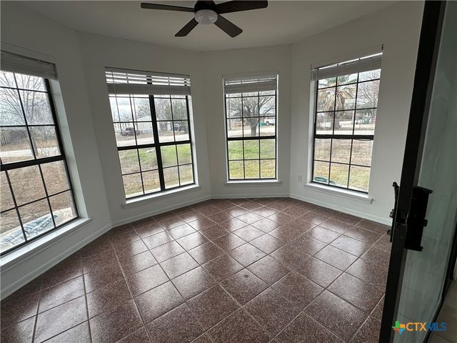 136 Discovery Lane, San Marcos, TX 78666