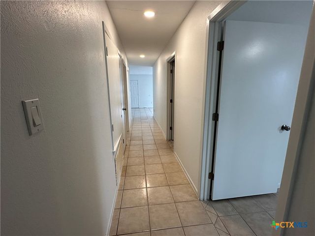 136 Discovery Lane, San Marcos, TX 78666