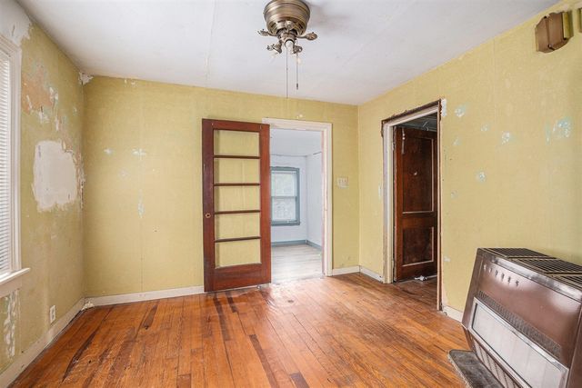 1103 W Mt Garfield Road, Norton Shores, MI 49441