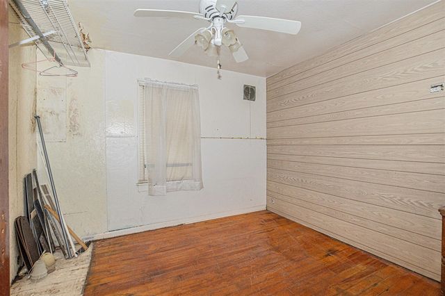 1103 W Mt Garfield Road, Norton Shores, MI 49441