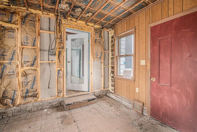 1103 W Mt Garfield Road, Norton Shores, MI 49441