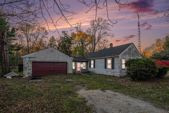 1103 W Mt Garfield Road, Norton Shores, MI 49441