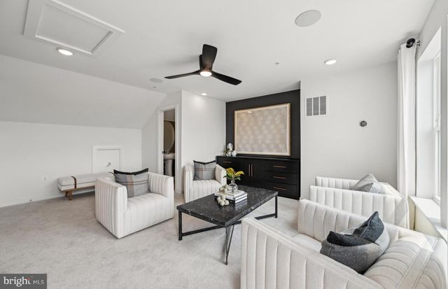 42617 BLACK ANGUS DR, Ashburn, VA 20148