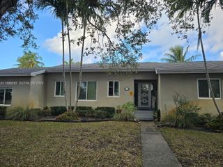 2733 Washington St, Hollywood, FL 33020