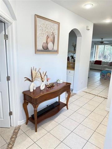 6210 Wilshire Pines CIR 1, Naples, FL 34109