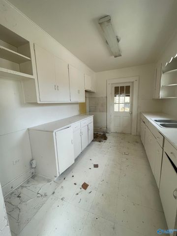 515 Elm Avenue, Gadsden, AL 35903