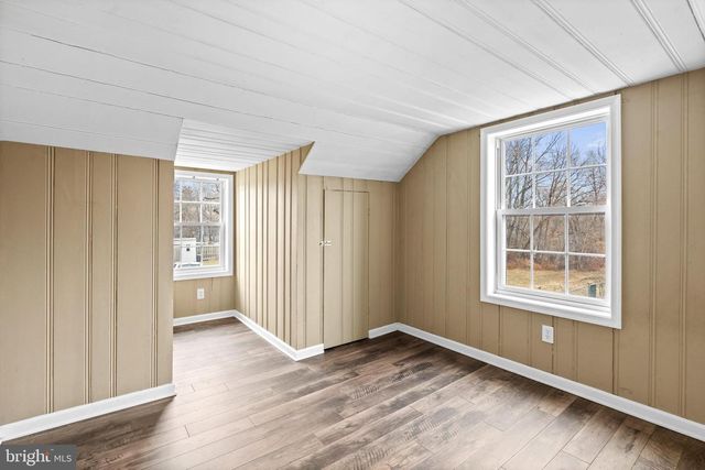 29 3RD, Morrisville, PA 19067