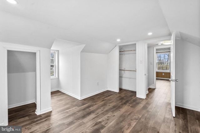 29 3RD, Morrisville, PA 19067