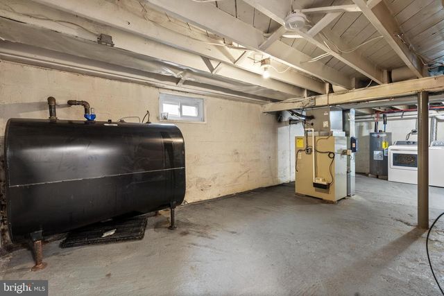 29 3RD, Morrisville, PA 19067