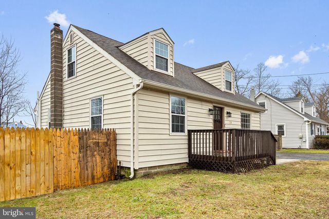 29 3RD, Morrisville, PA 19067