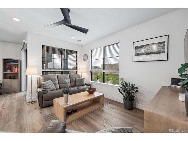 2064 S Holly St 2-6, Denver, CO 80222