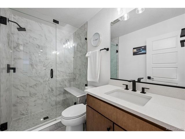 2064 S Holly St 2-6, Denver, CO 80222