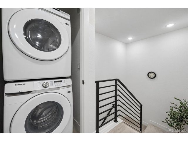 2064 S Holly St 2-6, Denver, CO 80222