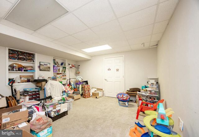 329 MOUNT PLEASANT ST, Coatesville, PA 19320