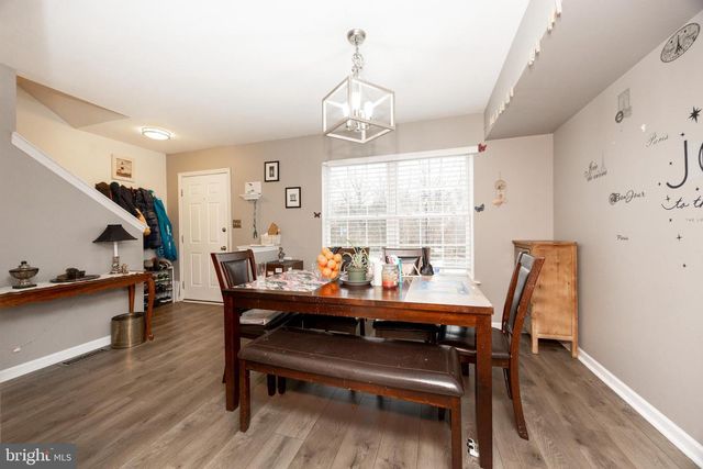 329 MOUNT PLEASANT ST, Coatesville, PA 19320