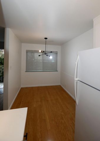 1124 Hollywood Avenue 3, Oakland, CA 94602