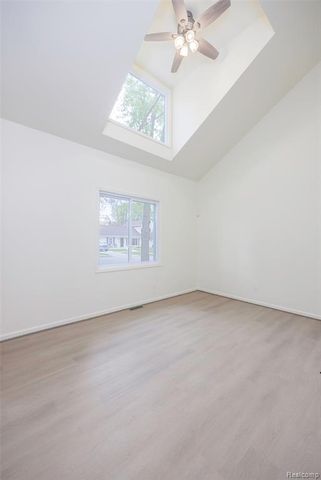 20505 Ridgemont Road, Harper Woods, MI 48225