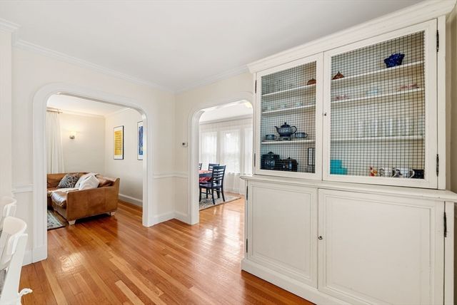 40 Ansonia Road, Boston, MA 02132