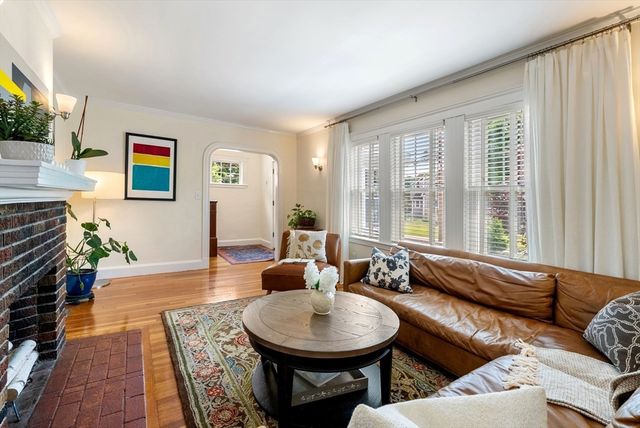 40 Ansonia Road, Boston, MA 02132