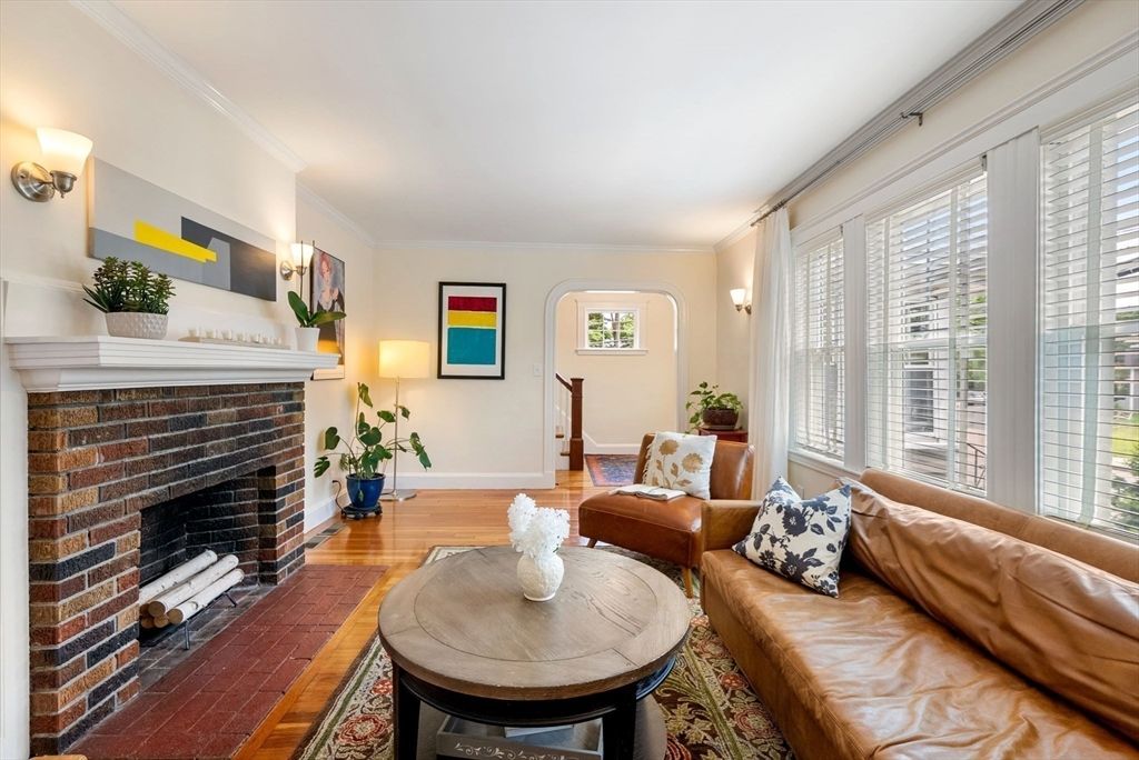 40 Ansonia Road, Boston, MA 02132