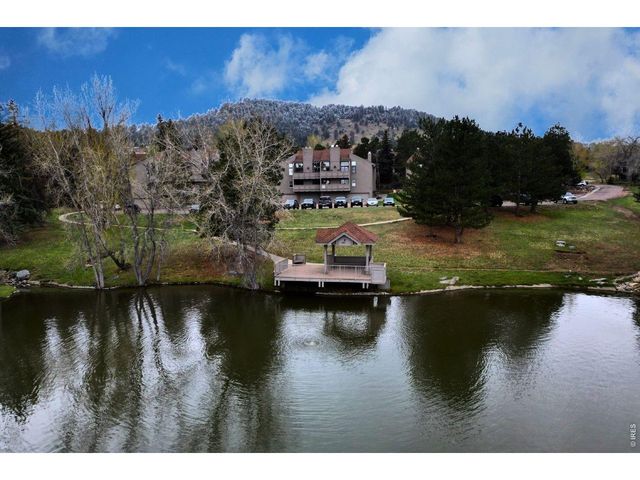 23551 Genesee Village Rd 15-H, Golden, CO 80401