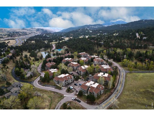 23551 Genesee Village Rd 15-H, Golden, CO 80401