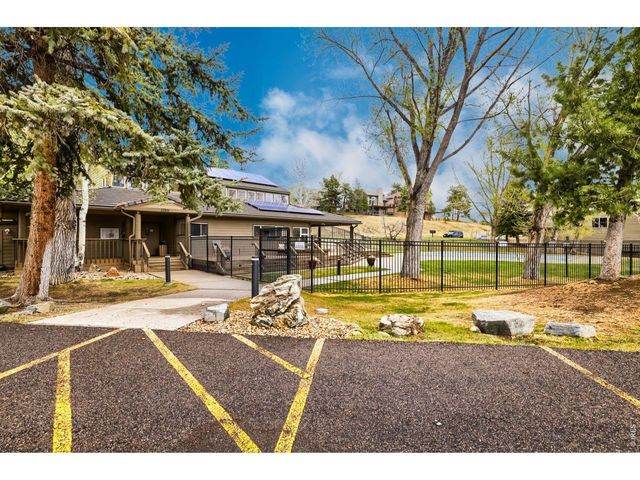 23551 Genesee Village Rd 15-H, Golden, CO 80401