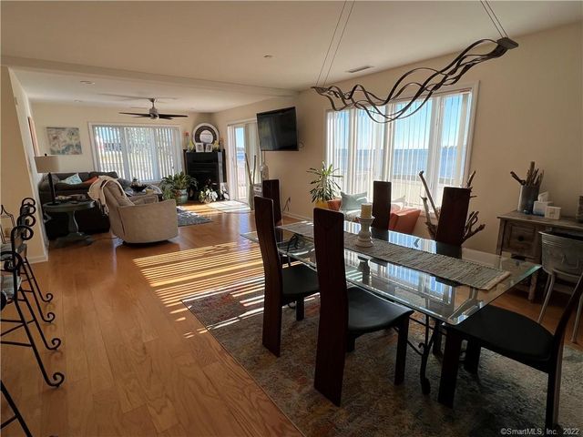 12 Naugatuck Avenue APT A4, Milford, CT 06460