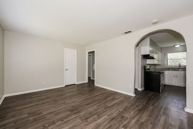 720 Emberwood Drive, Dallas, TX 75232