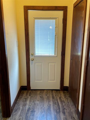 2110 County Road 1220, Savoy, TX 75479