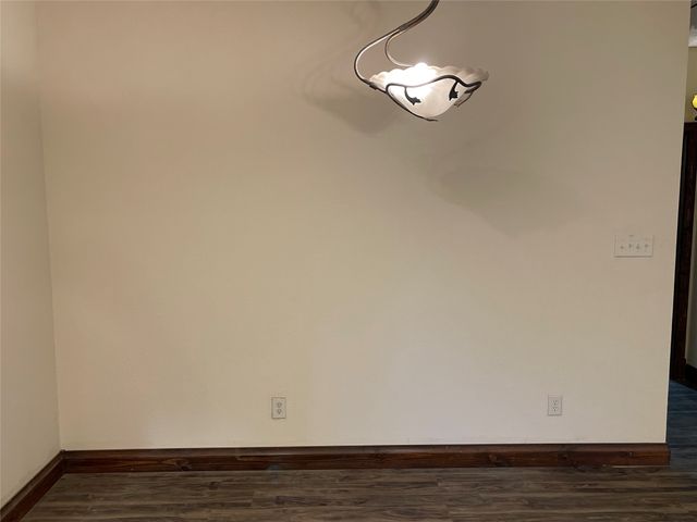 2110 County Road 1220, Savoy, TX 75479