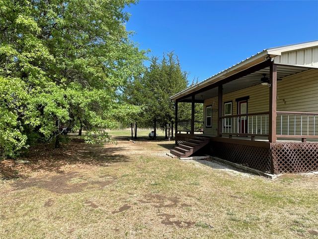 2110 County Road 1220, Savoy, TX 75479
