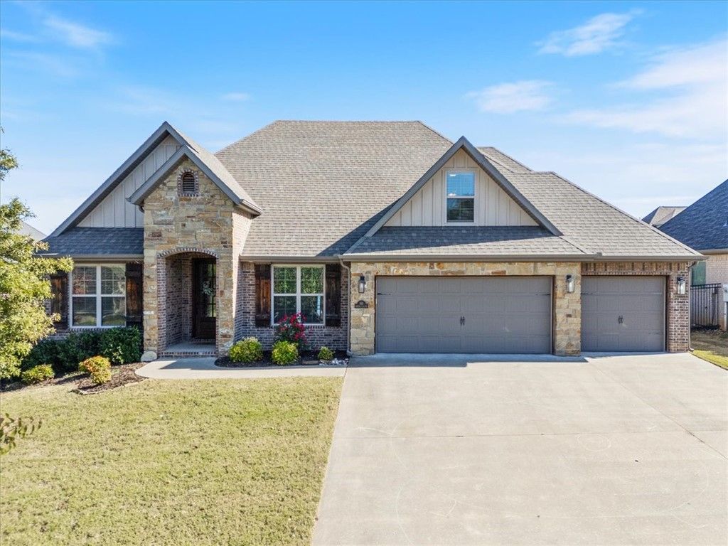 101 SW Highland Road, Bentonville, AR 72712